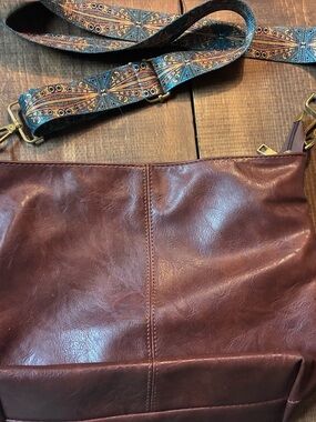 Women's  Crossbody Bag  with Patterned Strap